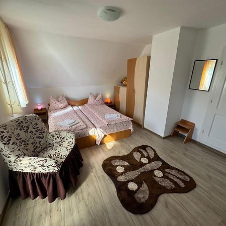 Bed and Breakfast Csermely Panzio Izvoru Mureşului Zewnętrze zdjęcie